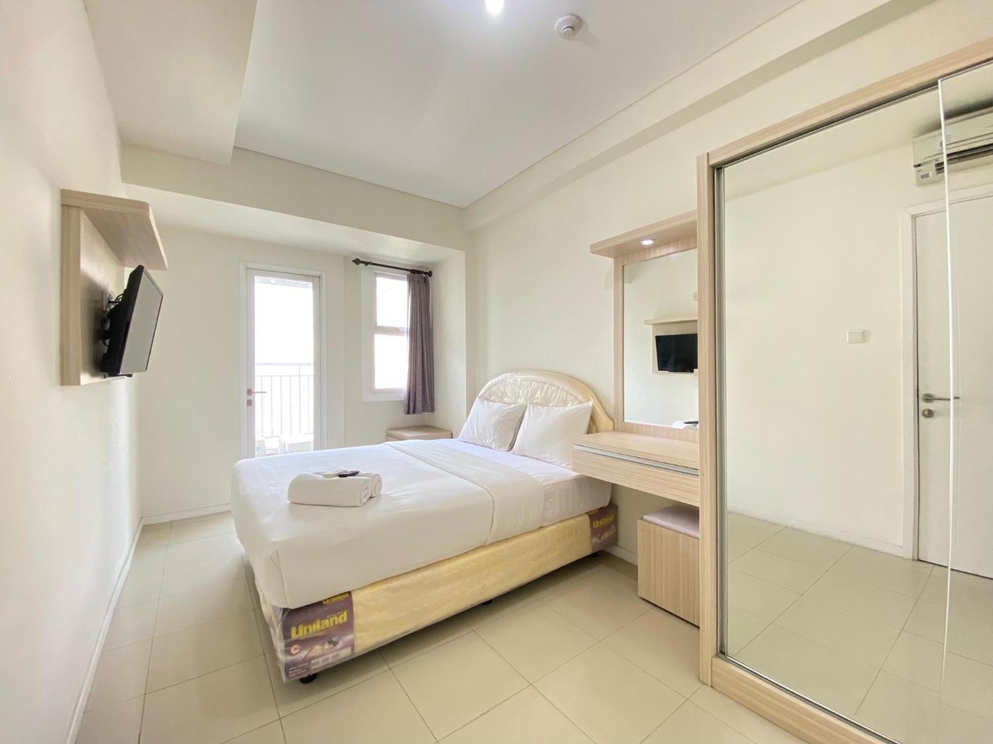Homey Furnished 2br At Parahyangan By Travelio Apartemen Bandung