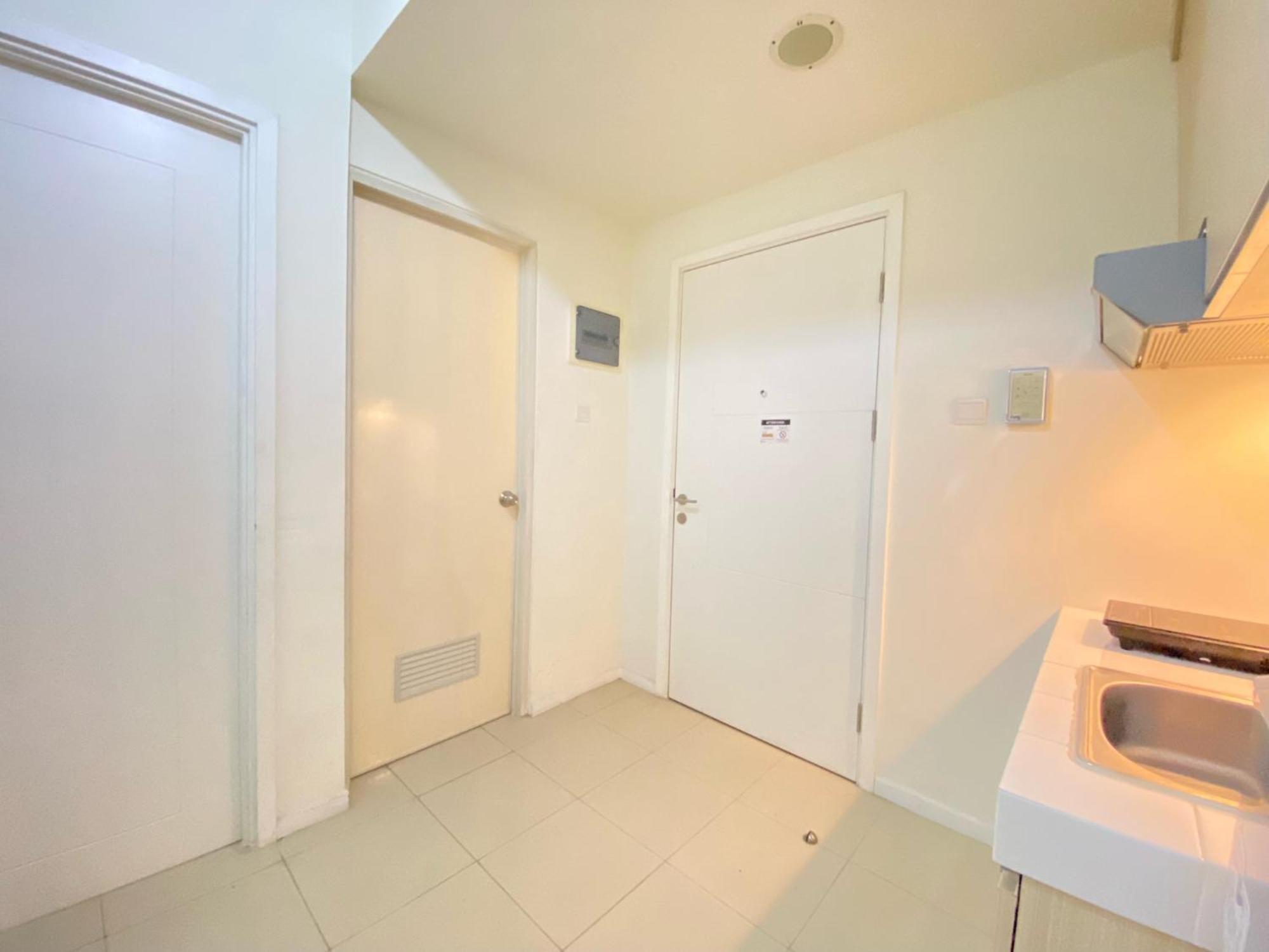 Apartemen Homey Furnished 2br At Parahyangan By Travelio