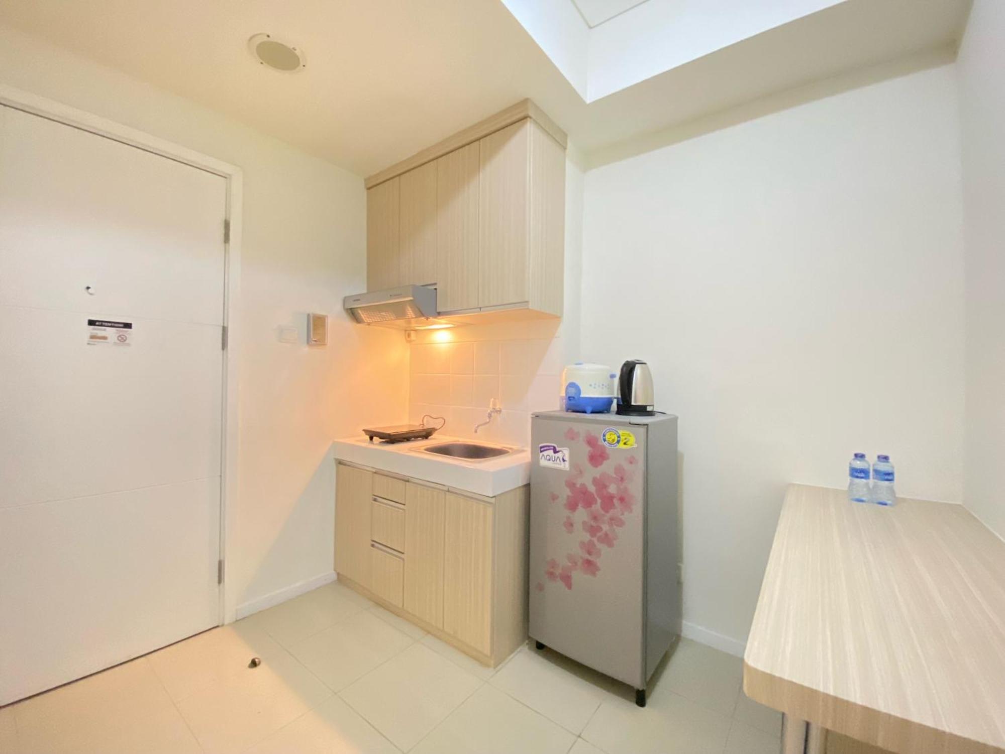 Homey Furnished 2br At Parahyangan By Travelio Apartemen Bandung